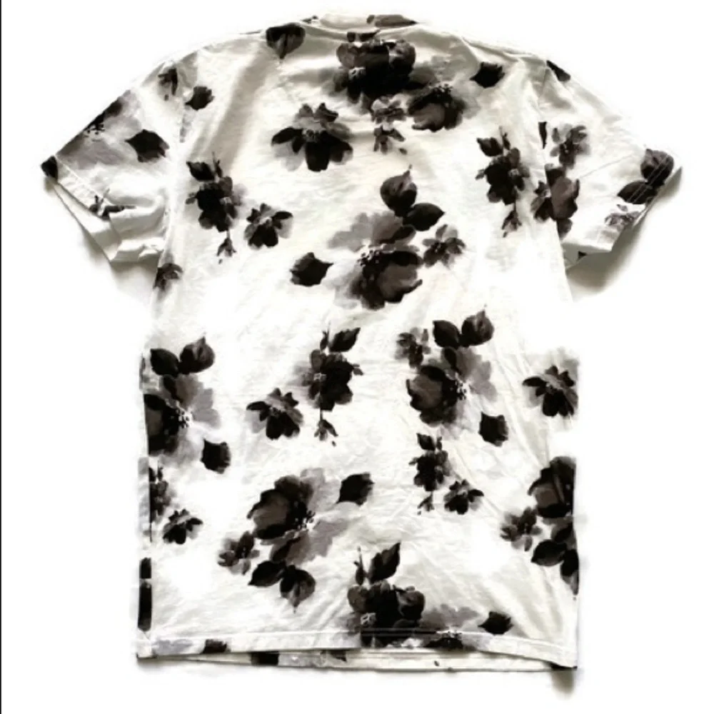 S Hollister Mens Tee Floral white black crewneck - Picture 6 of 6